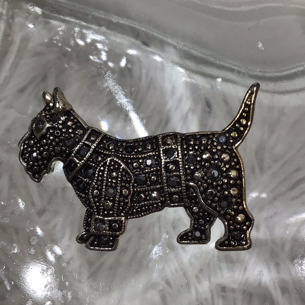 Vintage Scottish terrier marcasite rhinestone pin
